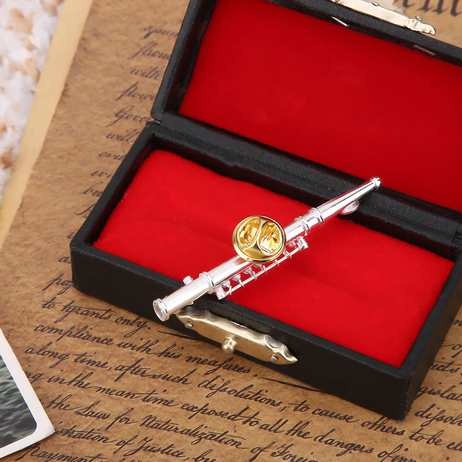 Aksesori bros biola Piano saks - Musical Instrument Jewelry ulasan dan harga