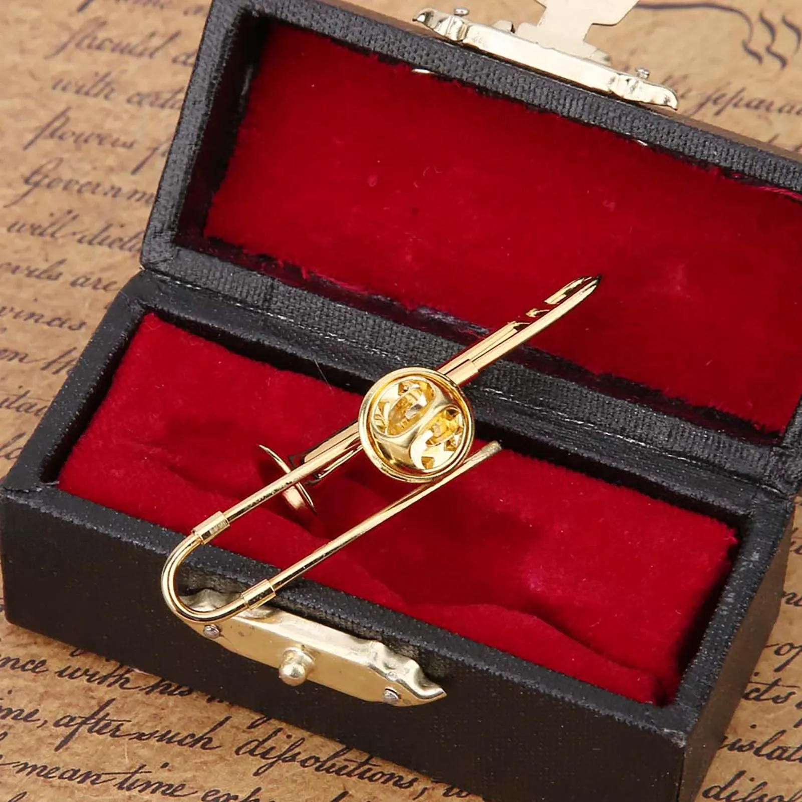 Aksesori bros biola Piano saks - Musical Instrument Jewelry ulasan dan harga